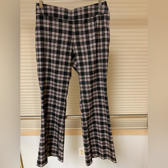 Pants - Women’s Unknown brand/Size measurements in pics Side Zipper Good Condition
